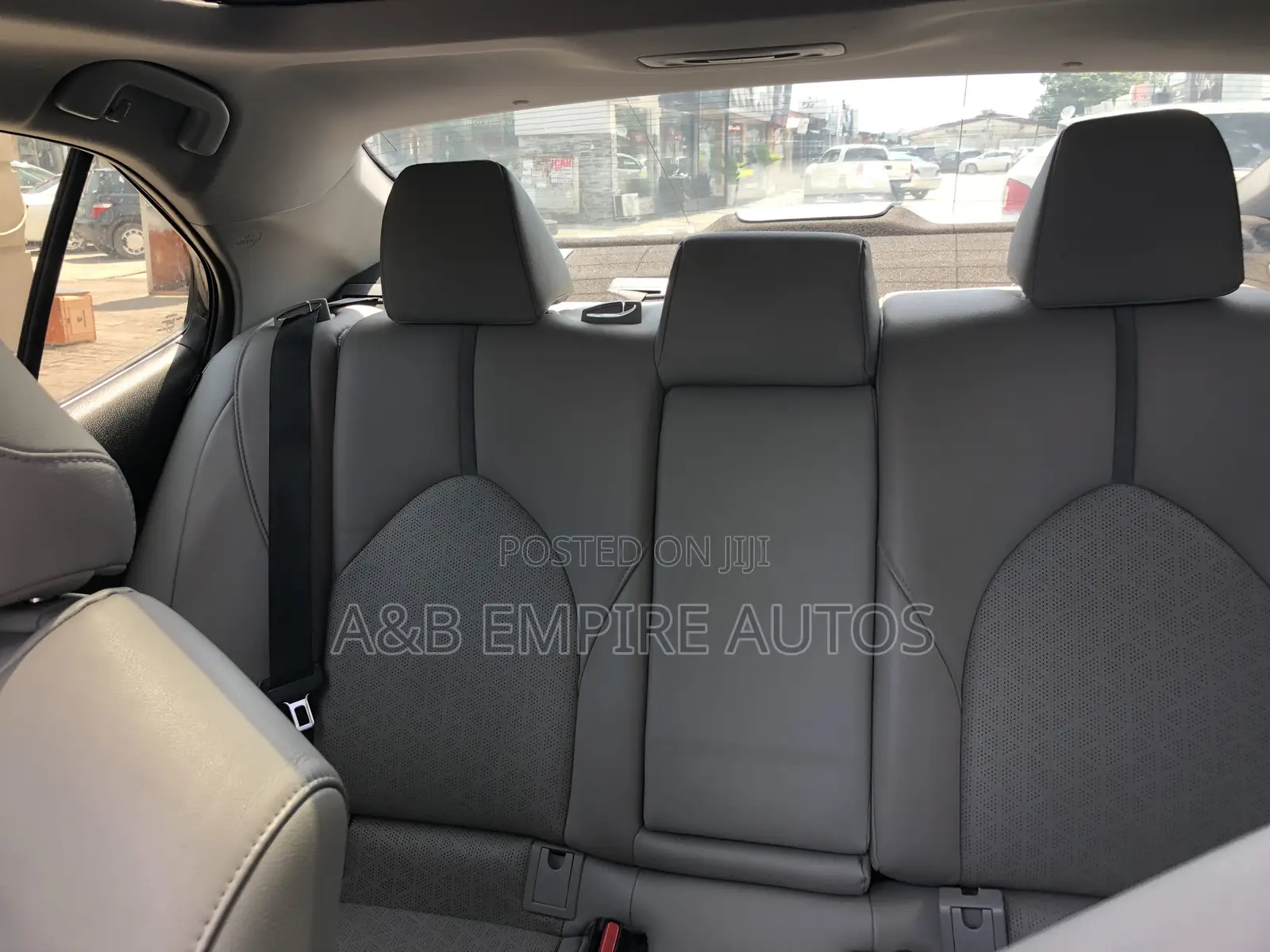 Toyota Camry 2019 Blue