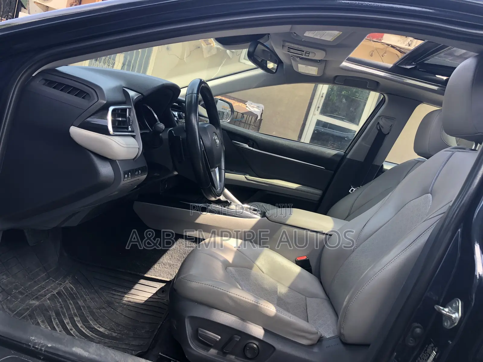 Toyota Camry 2019 Blue
