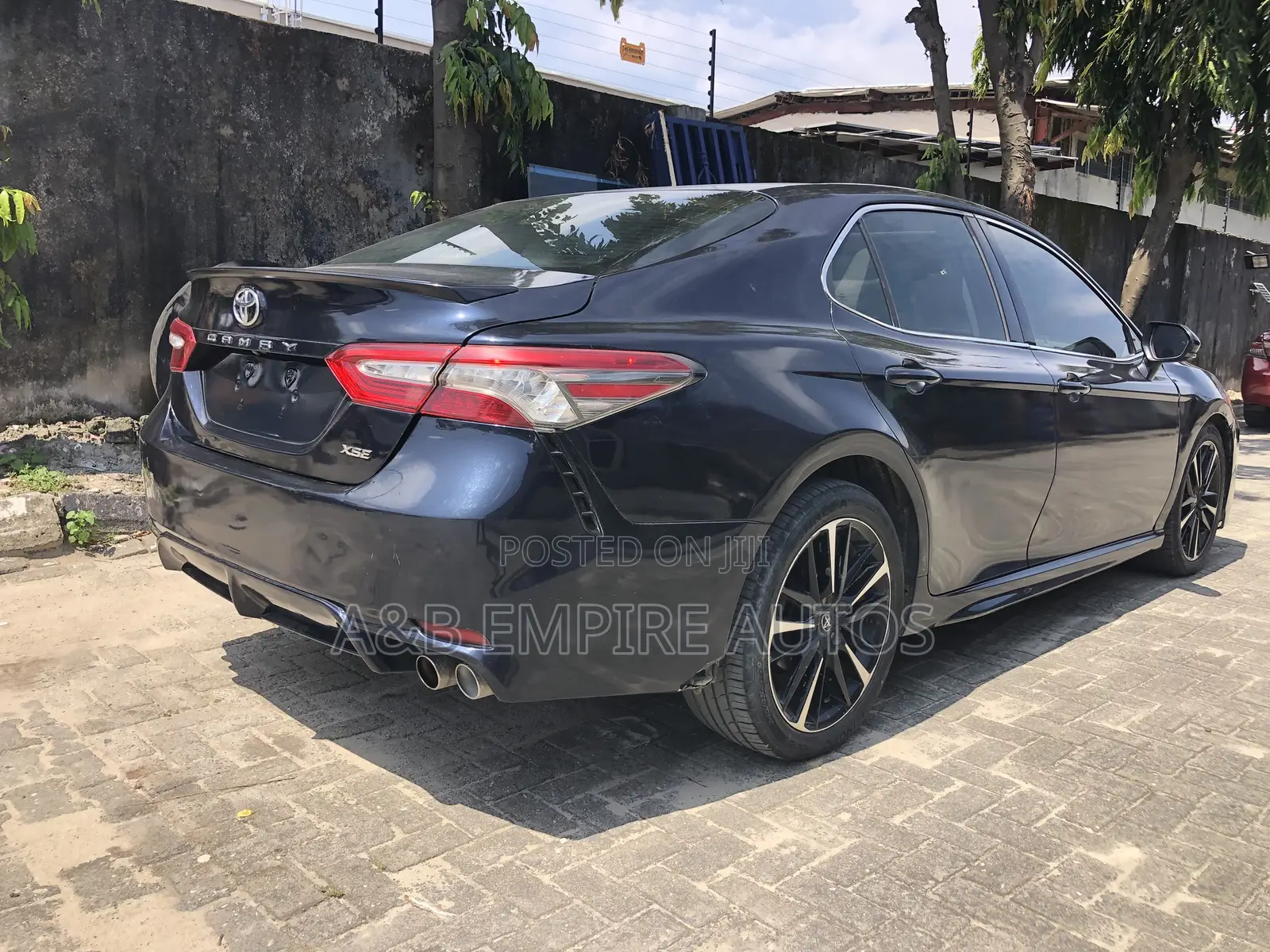Toyota Camry 2019 Blue