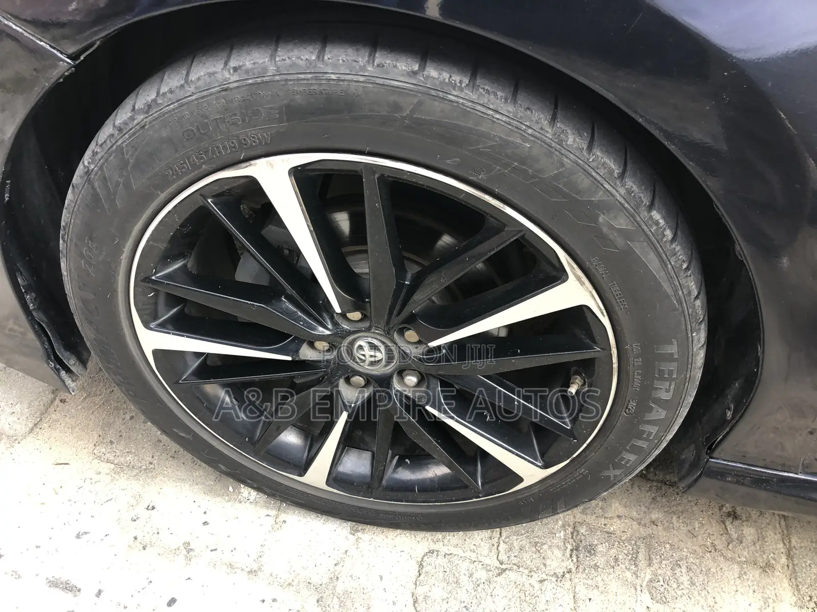 Toyota Camry 2019 Blue