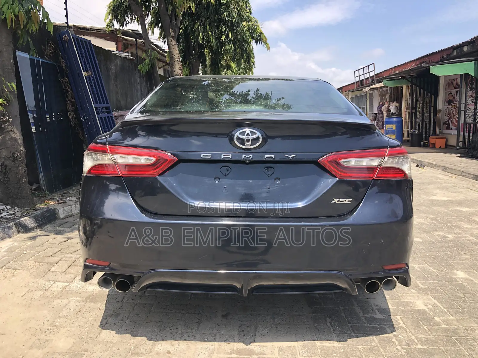 Toyota Camry 2019 Blue