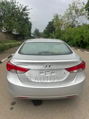 Hyundai Elantra GLS 2012 Silver