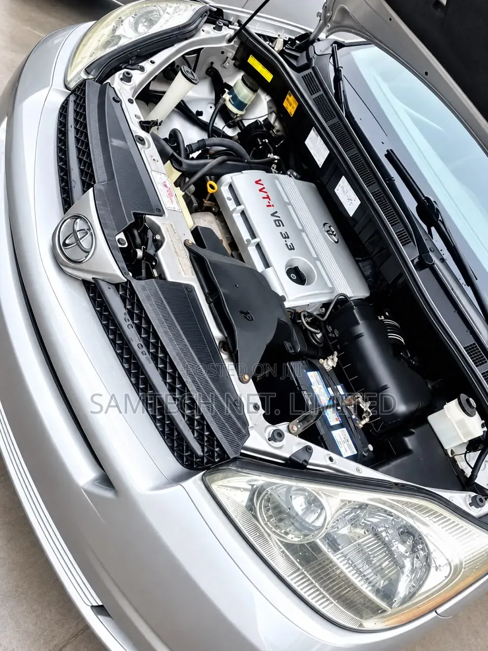 Toyota Sienna 2004 Silver