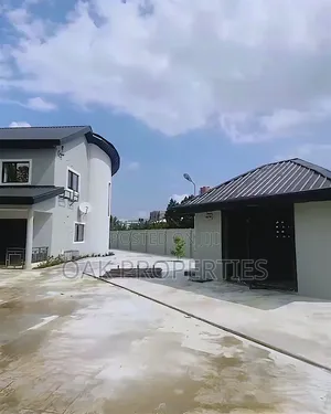 Executive 6 Room Detached Duplex With 3 Room Bq for Office Use at Gra