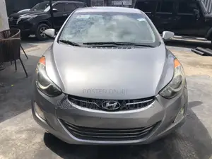 Hyundai Elantra 2011 Gold