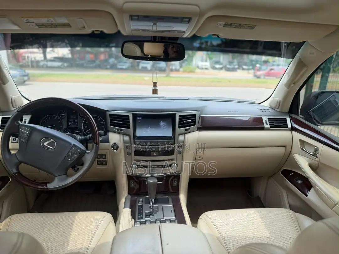 Lexus LX 570 2012 Black