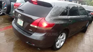 Toyota Venza 2010 Gray