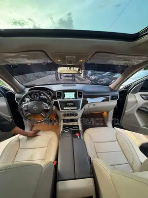 Mercedes-Benz M Class ML350 4MATIC 4dr SUV AWD (3.5L 6cyl 7A) 2014