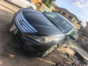 Hyundai Sonata SE 2.0T Sedan FWD (2.0L 4cyl 6A) 2011 Blue
