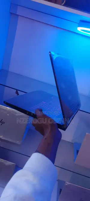 New Laptop MSI GF65 Thin 10UE 16GB Intel Core i7 SSD 256GB