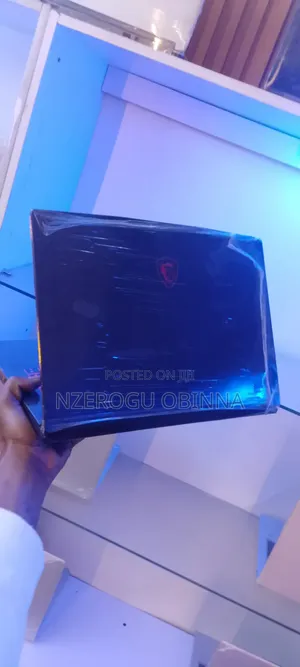 New Laptop MSI GF65 Thin 10UE 16GB Intel Core i7 SSD 256GB