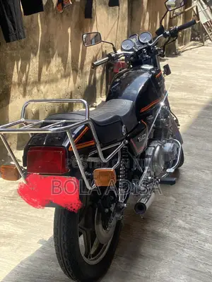 Suzuki GS 1990 Black