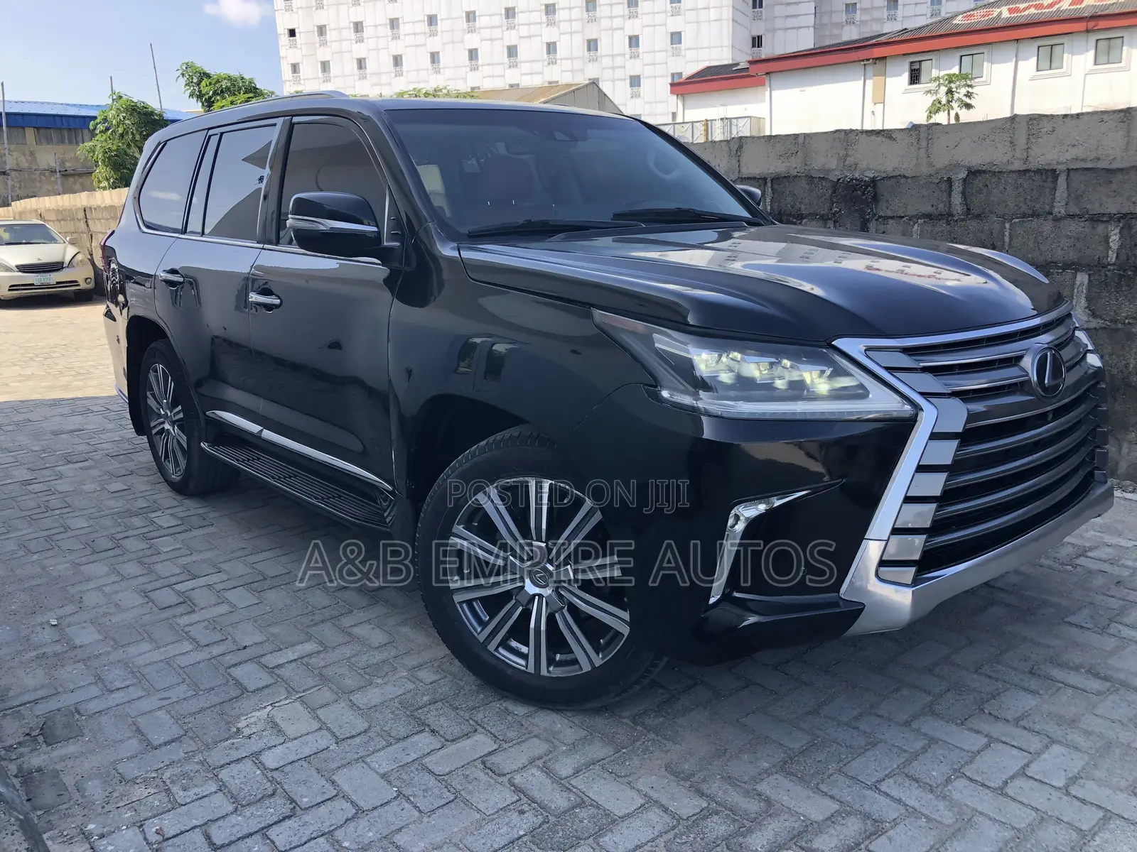 Lexus LX 2016 Black