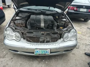 Mercedes-Benz C240 2004 Silver