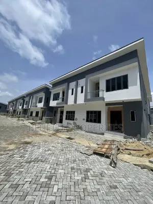 3bdrm Duplex in Sangotedo for sale