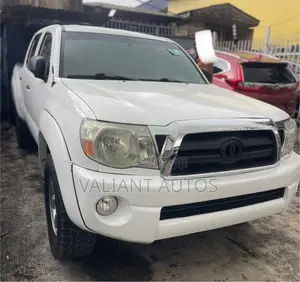 Toyota Tacoma 2008 White