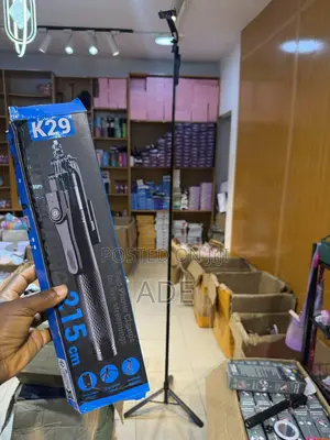 29 215cm Tripod Stand 2.15M Tall With Remote for Live Streaming