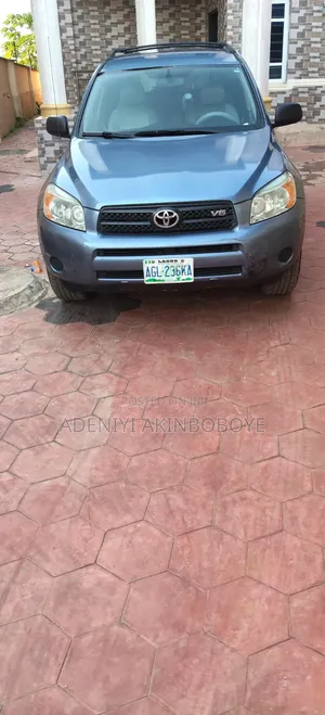 Toyota RAV4 V6 2007 Blue