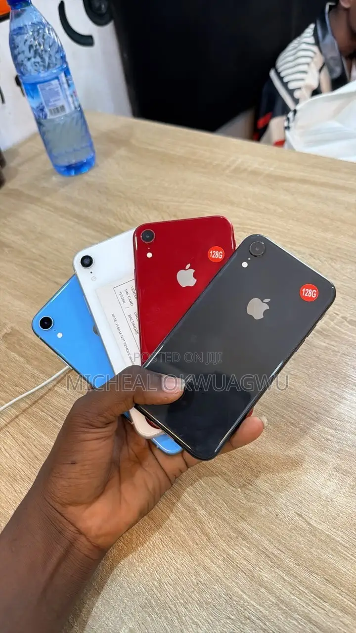 Apple iPhone XR 64 GB Black