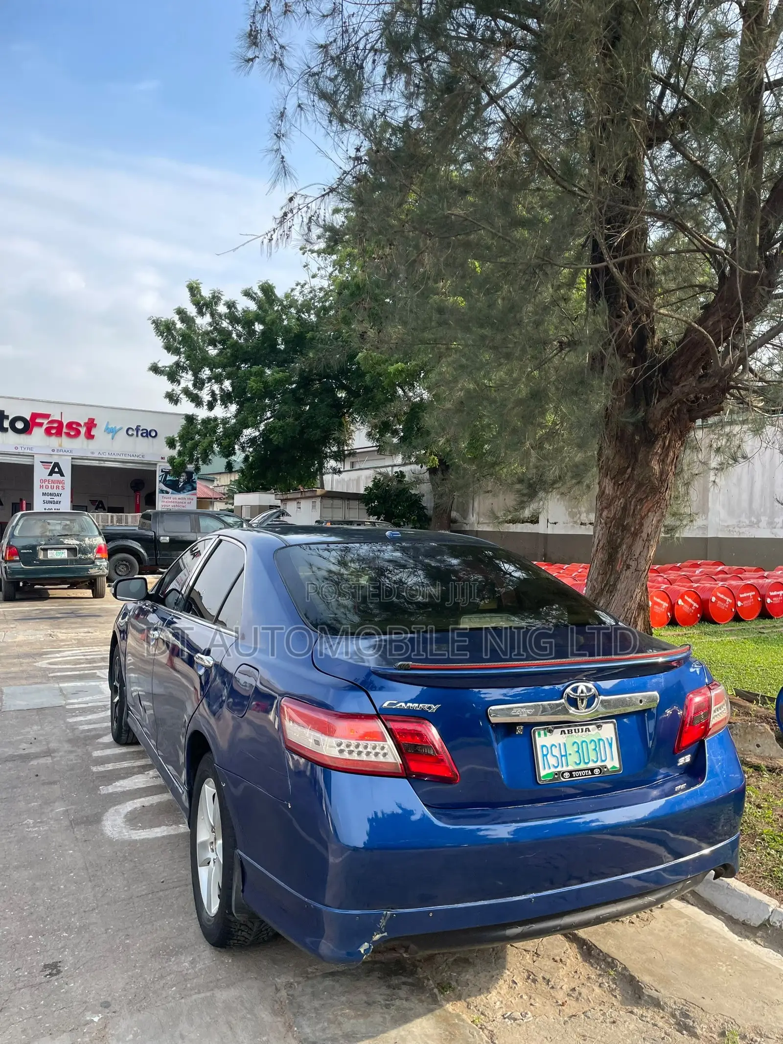 Toyota Camry 2010 Blue