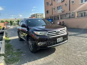Toyota Highlander Limited 3.5l 4WD 2013 Burgundy