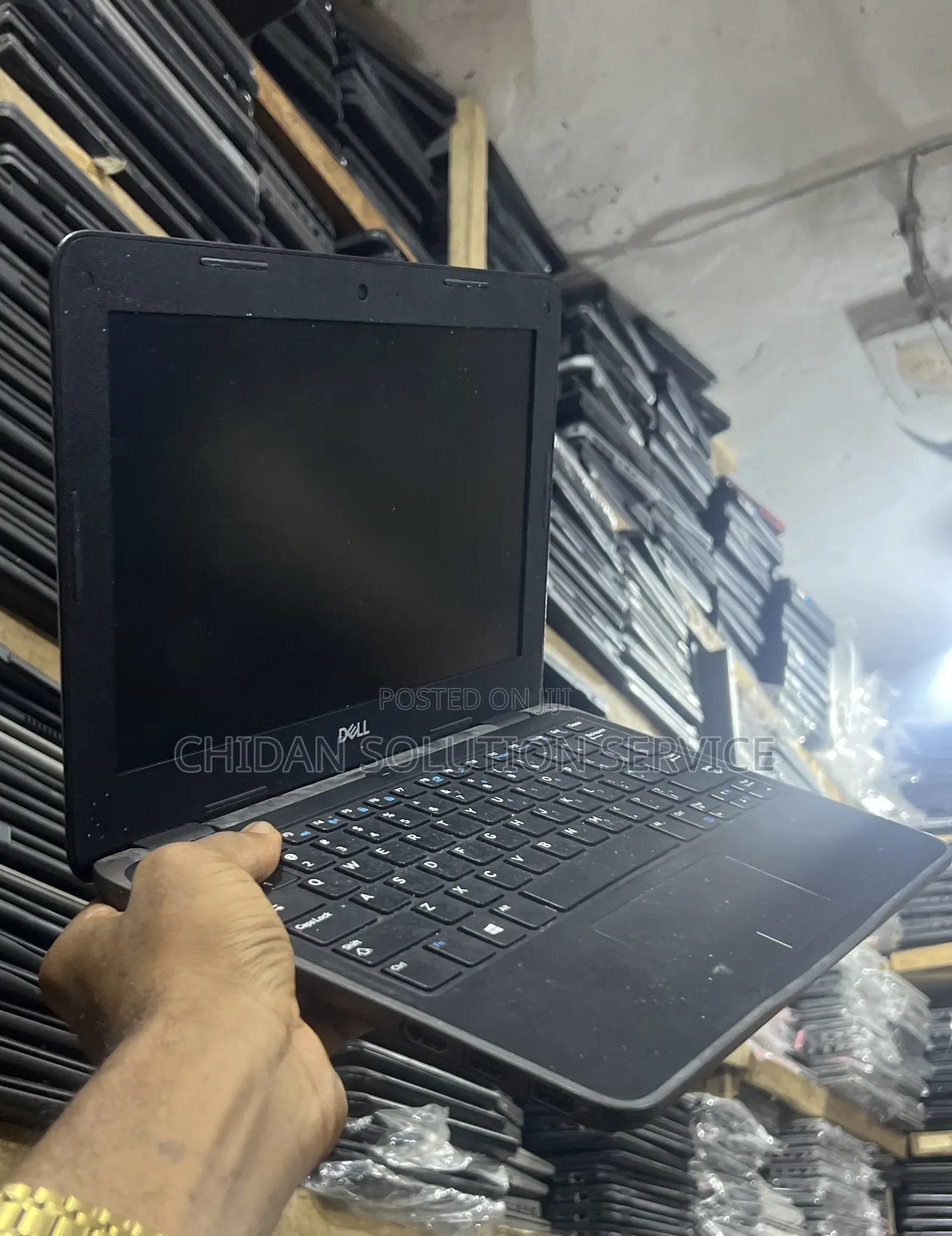 Laptop Dell Latitude 3190 4GB Intel SSD 128GB