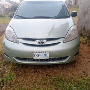 Toyota Sienna CE FWD 2008 Green