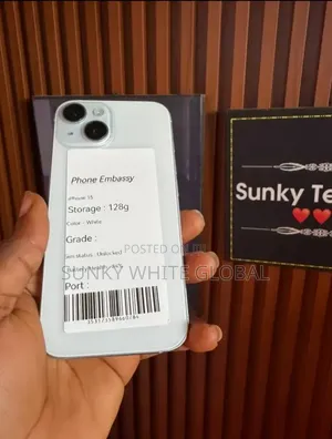 Apple iPhone 15 128 GB White