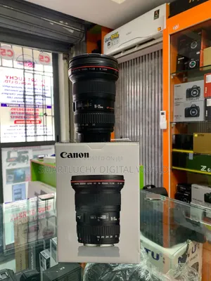 Canon EF 16_35mm F/2.8l II USM Wide Angle L Lens
