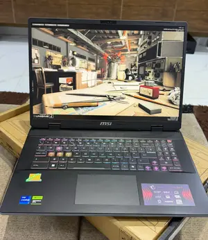 Laptop MSI MSI Sword 17 16GB Intel Core i7 SSD 1T