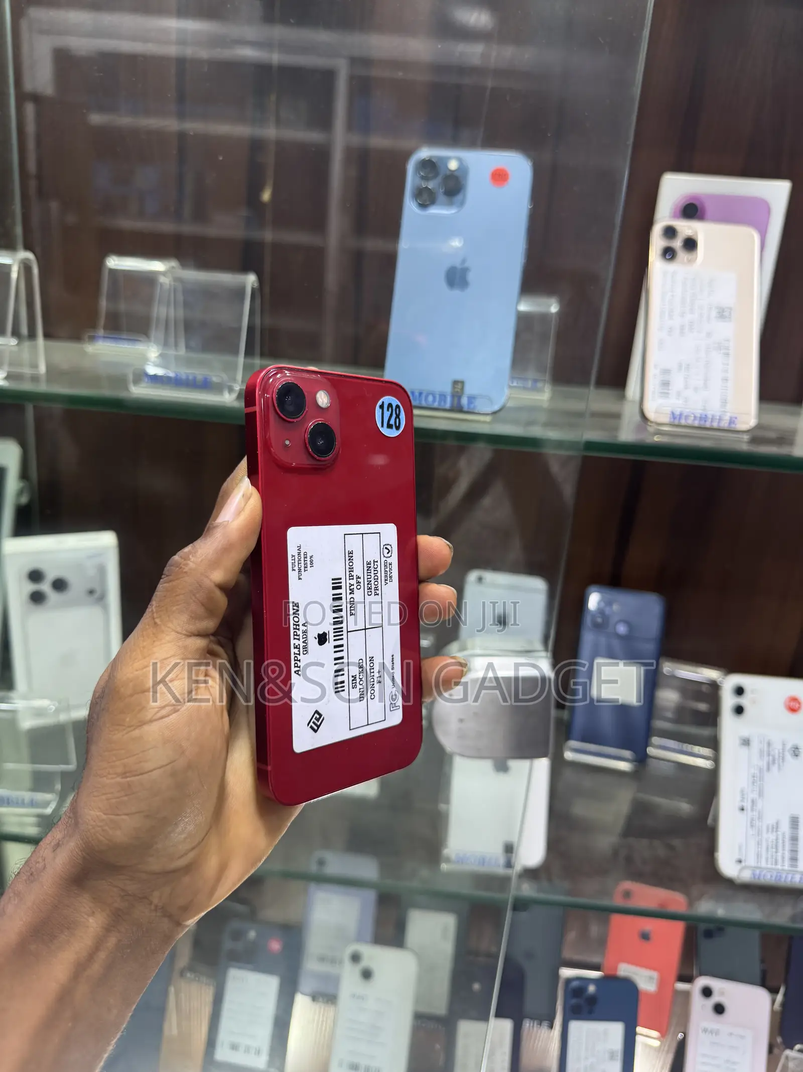 Apple iPhone 13 128 GB Red