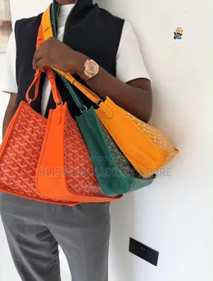 Goyard Luxury Crossbody Side Bag – Stylish, Durable & Trendy Design
