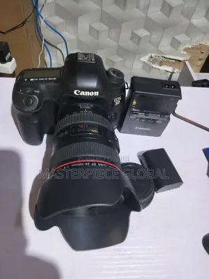 Canon EOS 5D Mark III With 24-105mm
