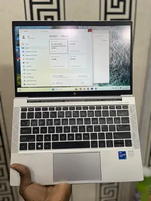 Laptop HP EliteBook 830 G8 16GB Intel Core i5 SSD 256GB