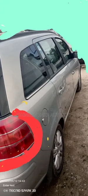 Opel Zafira 2006 Brown