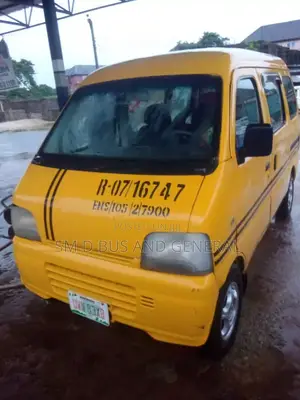 Suzuki Every 2010 Yellow