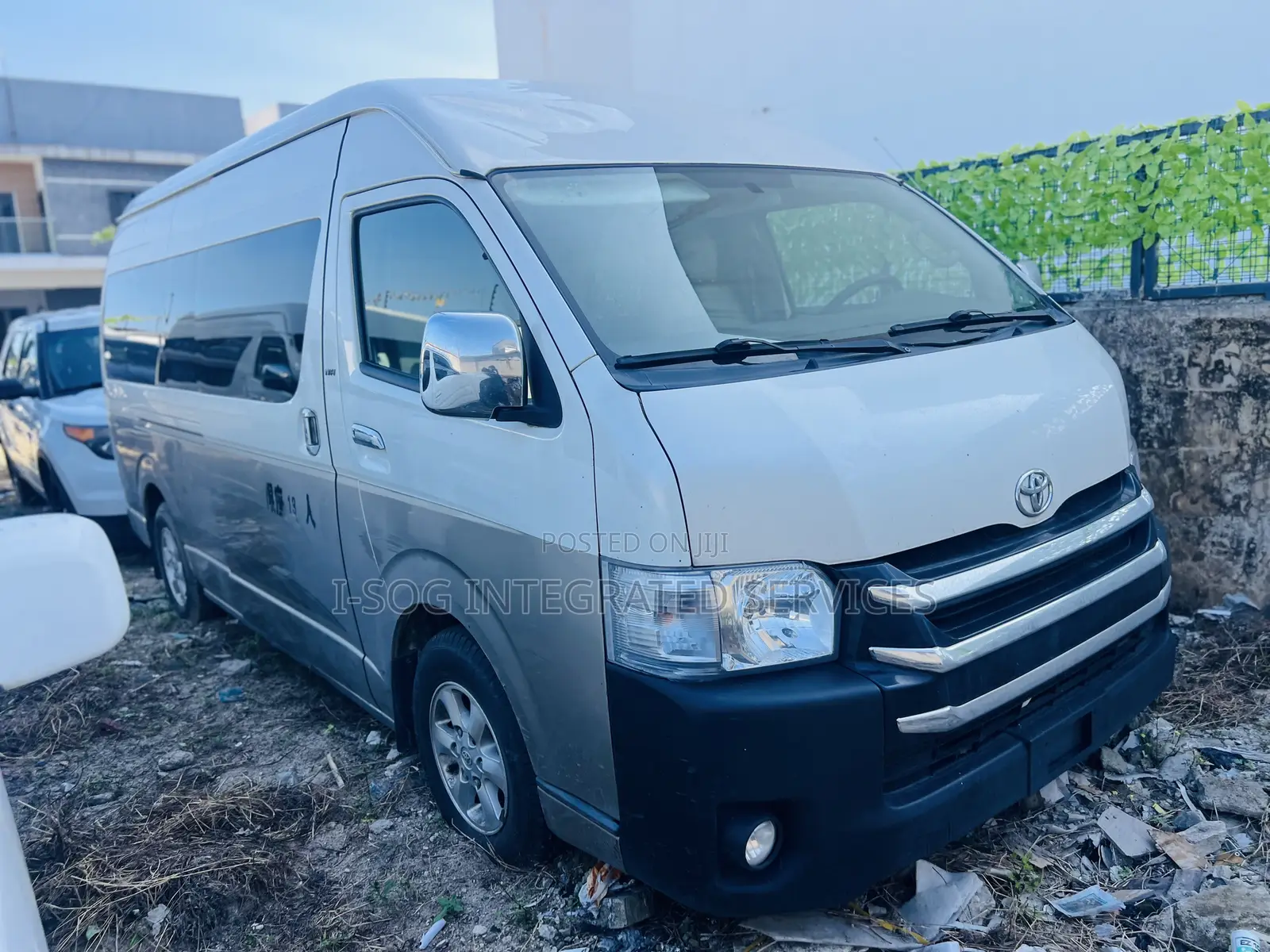 Toyota HiAce 2018 White