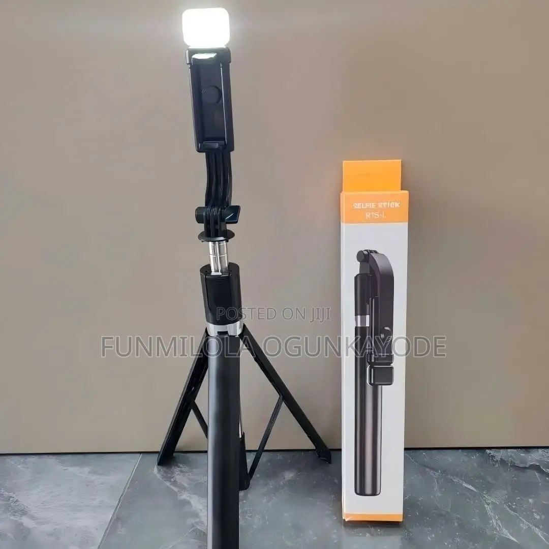 1.7m Long Selfie Stick With Light
