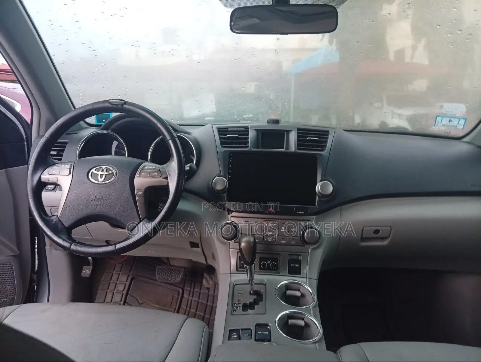 Toyota Highlander Base 2010 Silver