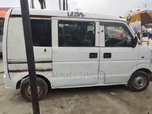 Suzuki Every 2024 White