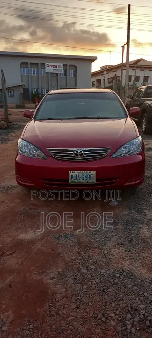Toyota Camry 2004 Red