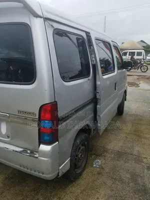 Suzuki Every 2010