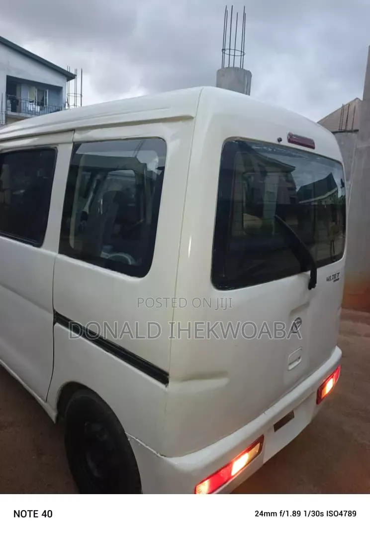 Daihatsu Hijet 2010 White
