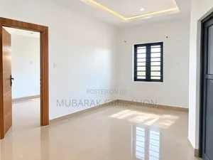 2bdrm Apartment in Off Lekki-Epe Expressway for rent
