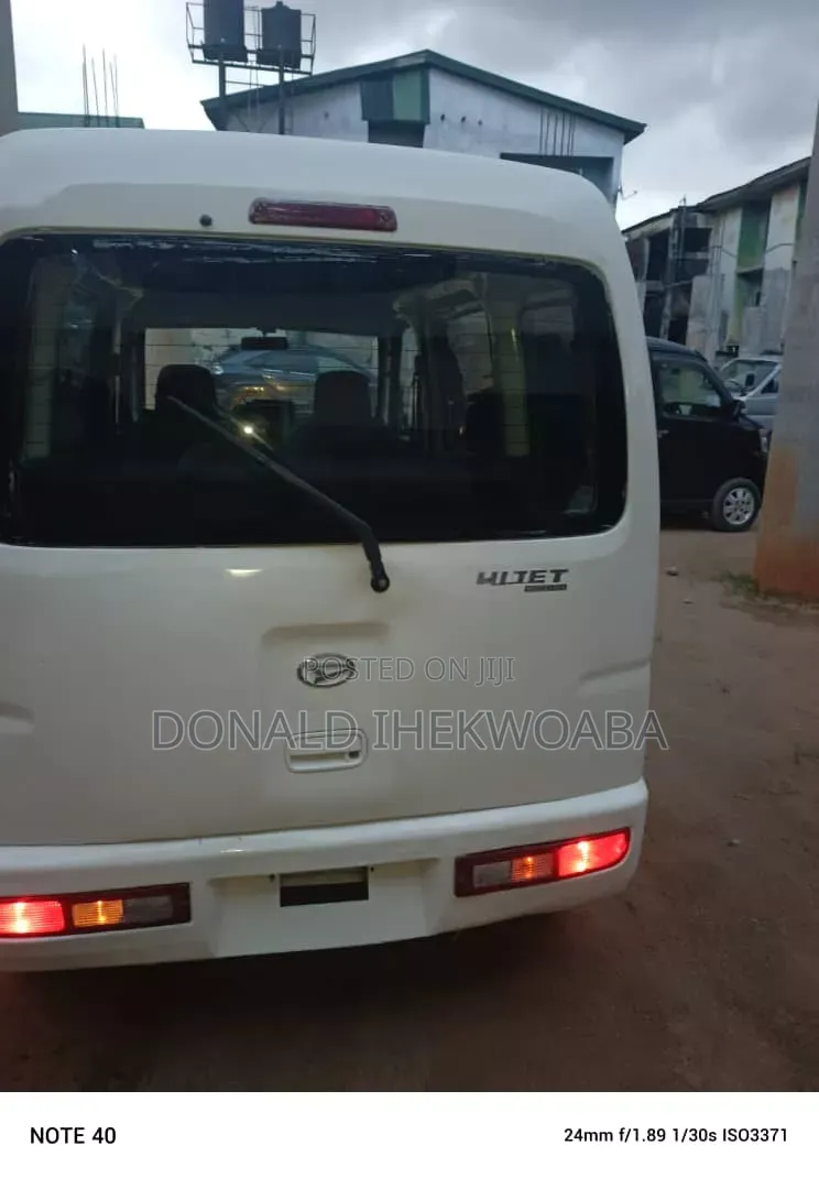 Daihatsu Hijet 2010 White