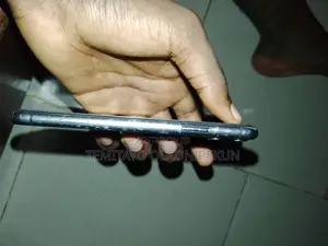 Apple iPhone 11 64 GB Black