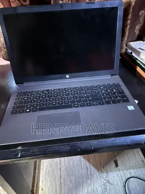 Laptop HP 250 G7 8GB Intel Core i5 SSD 250GB