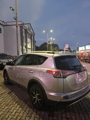 Toyota RAV4 SE AWD (2.5L 4cyl 6A) 2017 Silver