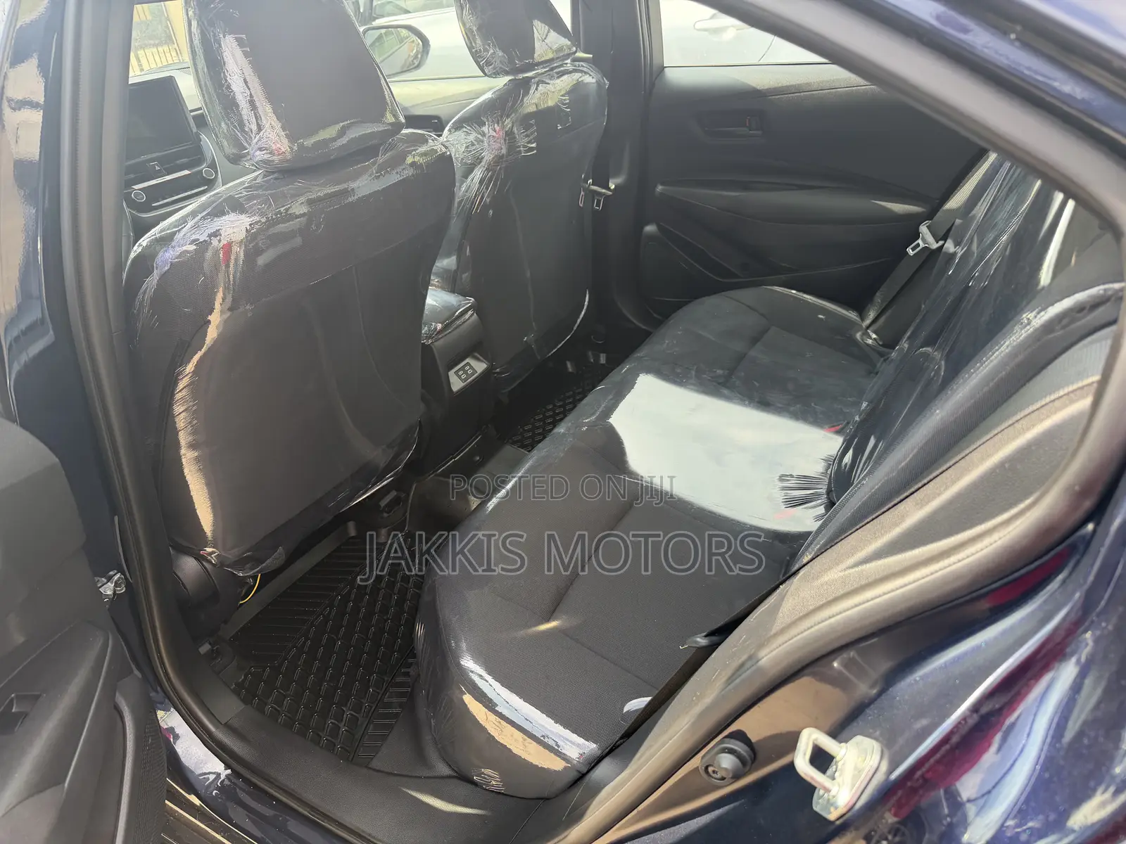 Toyota Corolla LE 2026 Blue