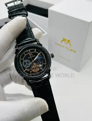 Matturi Leather Wristwatch